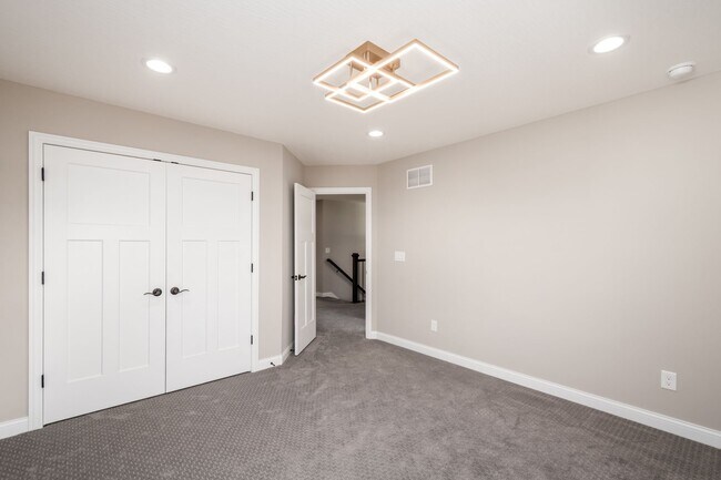 Building Photo - 3387 Logsdon Lp