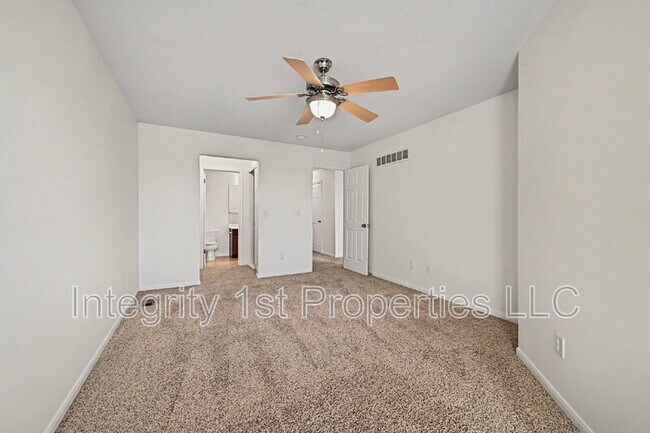 Building Photo - 3645 NW 84th Terrace