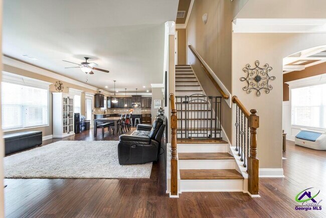 Building Photo - 105 Regency Ct