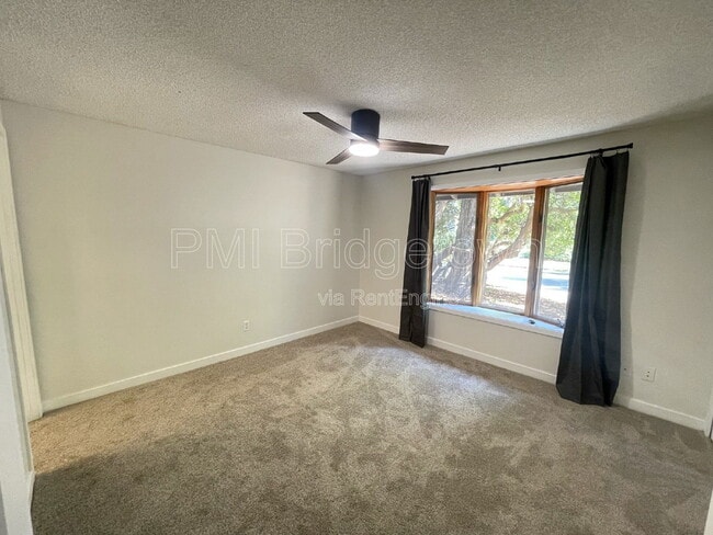 Building Photo - 5133 SW Timbergrove St
