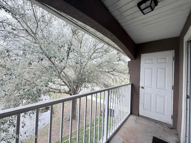 Building Photo - 9595 Amarante Cir