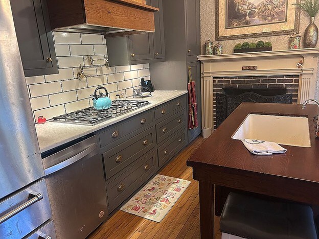 Building Photo - 118 Humphrey St