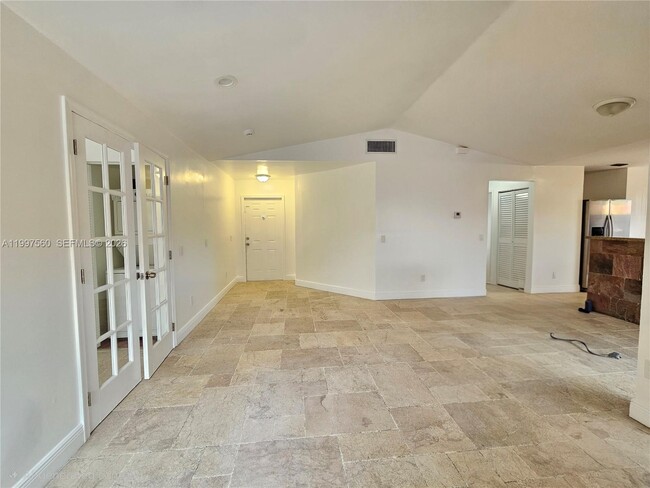 Building Photo - 15075 SW 49th Ln