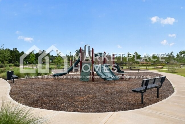 Building Photo - 15623 Plum Brk Dr