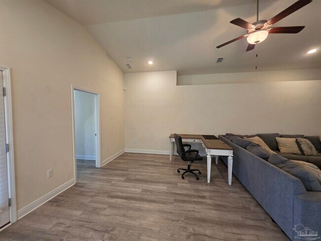 Building Photo - 4411 Fiske St