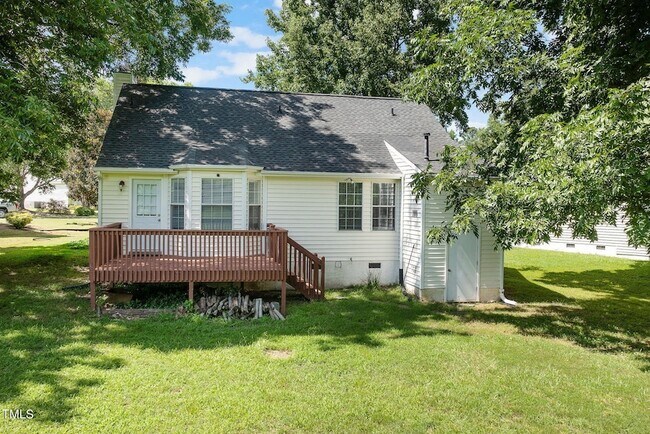 Building Photo - 409 Vista Springs Cir