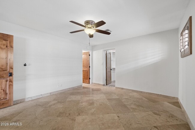 Building Photo - 6332 E Earll Dr