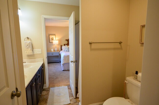 Building Photo - Beautiful 3 Bedroom Home in Everett's Creek Community