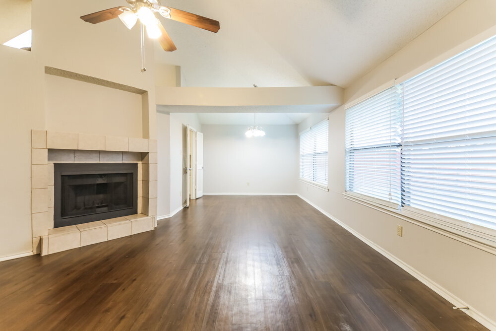 Building Photo - 3702 Knights Bridge Dr