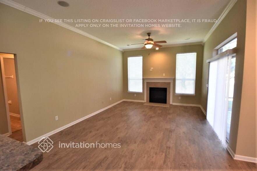 Building Photo - 13928 Fish Eagle Dr E