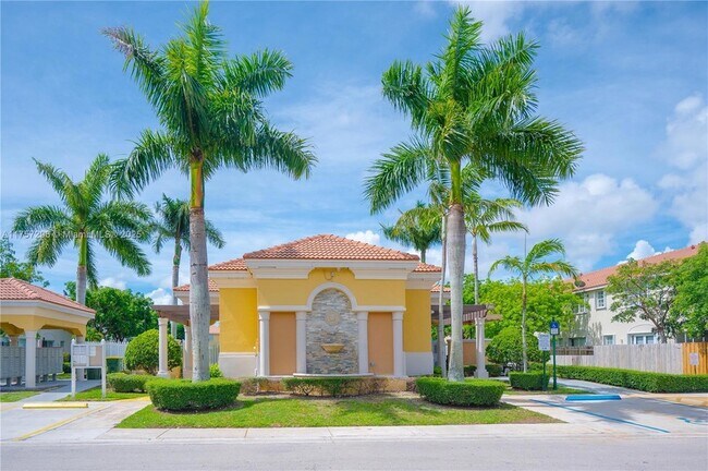 Building Photo - 445 NE 21st Ave