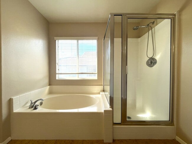 Building Photo - 4130 Prairie Dunes Dr