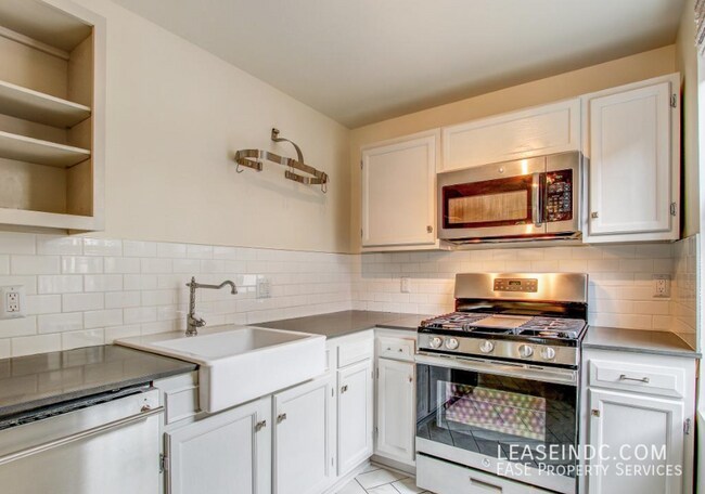 Building Photo - 1708 3rd St NW