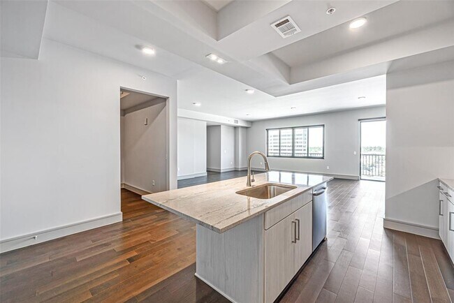 Building Photo - 1414 Wood Hollow Dr