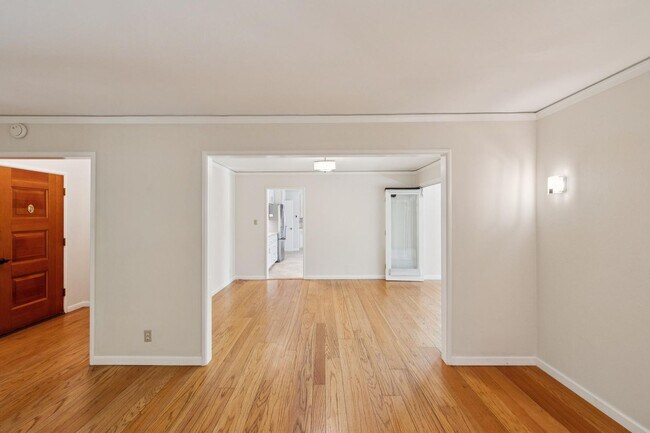 Building Photo - Beautiful Ranch Home with Bonus Room & Detached ADU | Minutes to Downtown