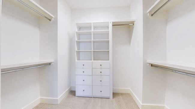 Building Photo - Sleek 3BR Stunner Near Historic Downtown Franklin