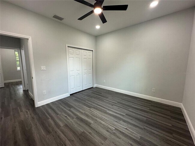 Building Photo - 18115 Cedarhurst Rd