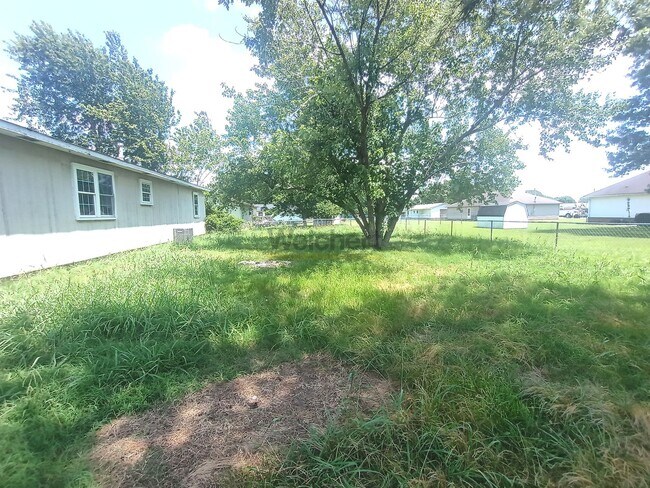 Building Photo - Cozy 3bed/1bath house with spacious yard