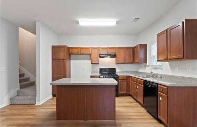 Building Photo - 1251 Rockfield Cir