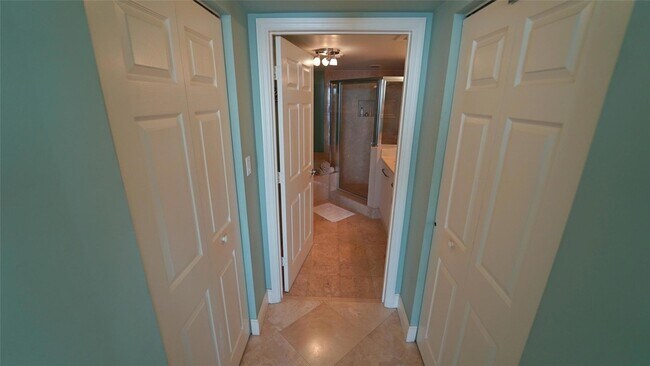 Building Photo - 2011 N Ocean Blvd