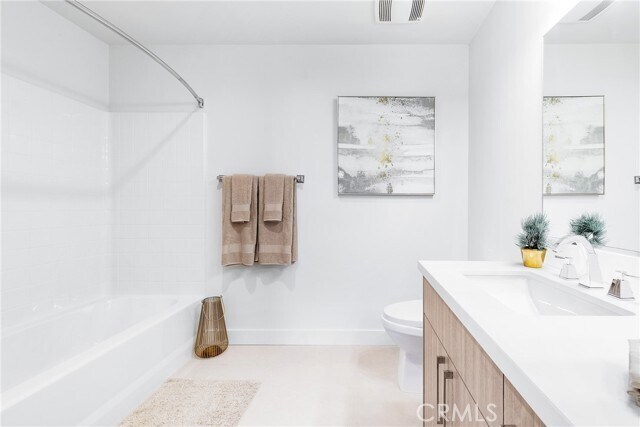 Building Photo - 12801 Brookhurst St