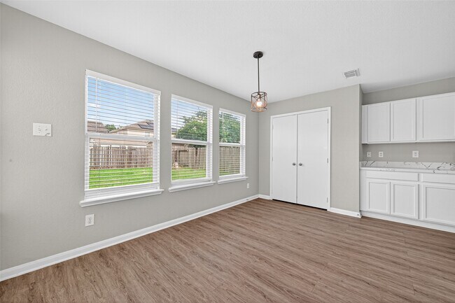 Building Photo - 15826 Kings Cypress Ln
