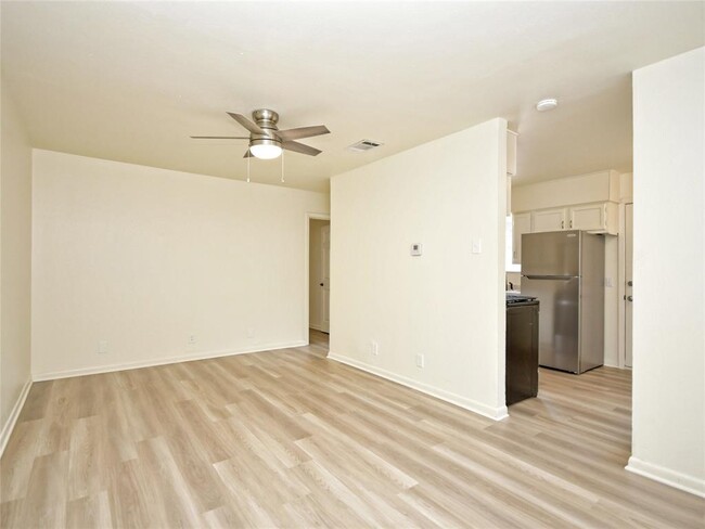 Building Photo - 7601 Tisdale Dr