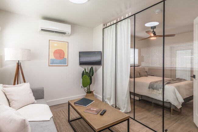 Building Photo - 2710 Amherst Ave