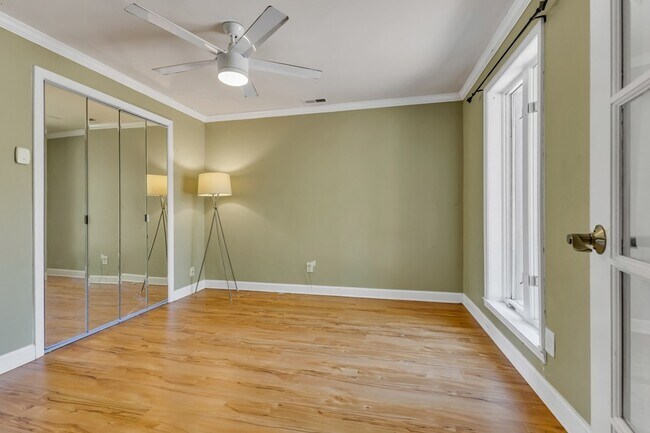 Building Photo - 272 Rio Vista Dr