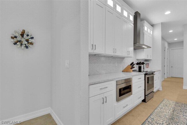 Building Photo - 590 110th Ave N