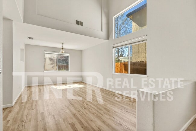 Building Photo - 11501 Pyrites Way