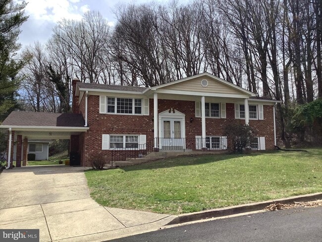 Building Photo - 9300 Southmoor Ct