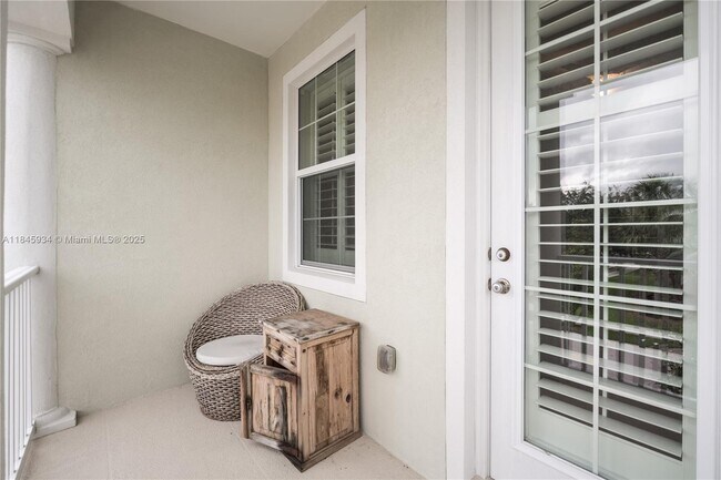 Building Photo - 1039 Key Largo St