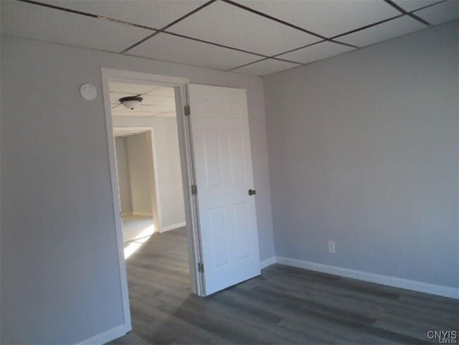 Building Photo - 227 W Main St