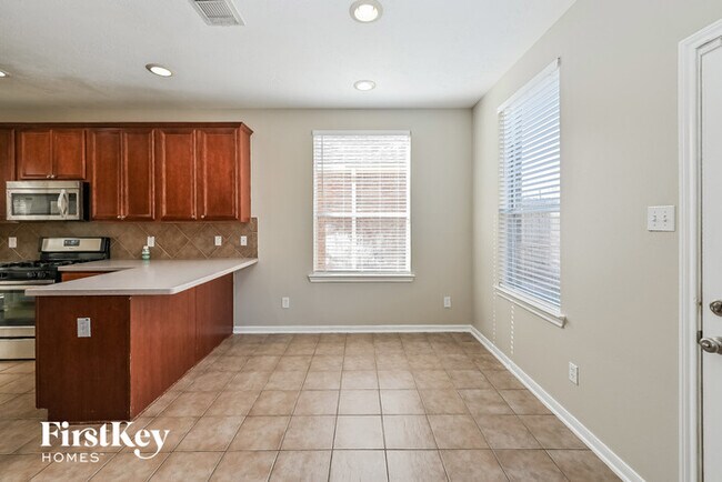 Building Photo - 7206 Emerald Run Ln