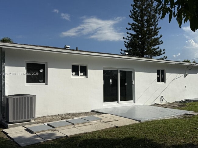 Building Photo - 11805 SW 185th St