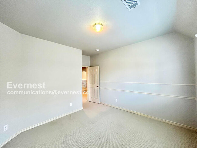 Building Photo - 3405 Grand Mesa Dr
