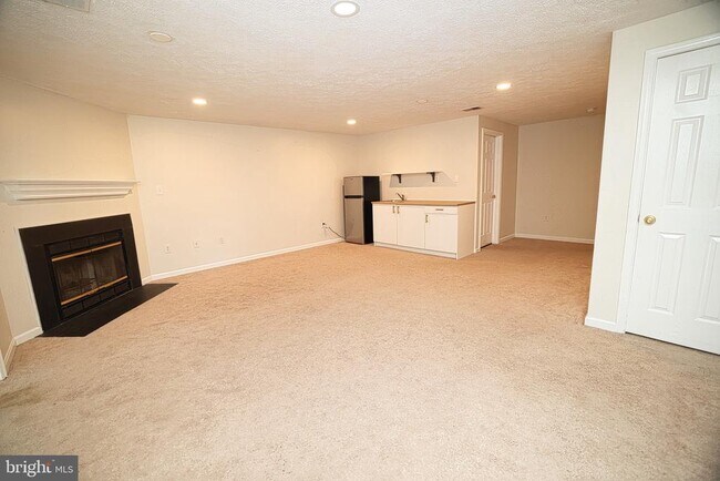 Building Photo - 14436 Whisperwood Ct