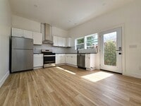 Building Photo - 2711 W 60th St