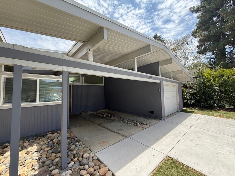 Building Photo - 834 Miller Ave