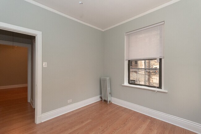 Building Photo - 3824 N Fremont St