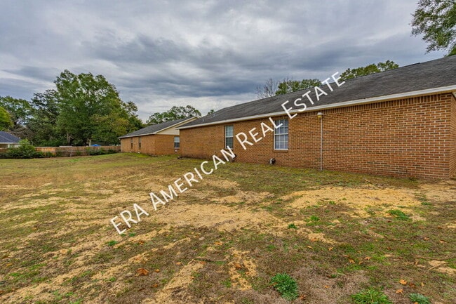 Building Photo - 610 Lee Ave