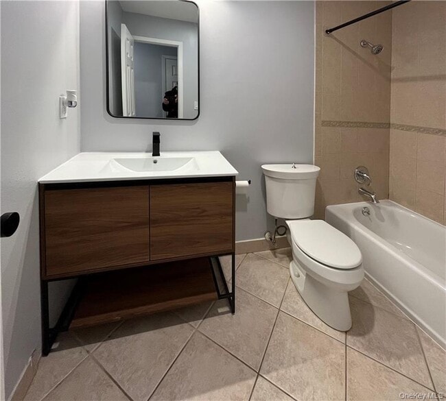 Building Photo - 7 Brush Ct