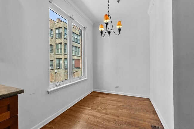 Building Photo - 1716 E 54th St