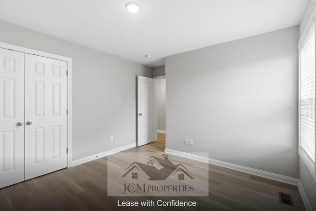 Building Photo - 117 Lambert Fld