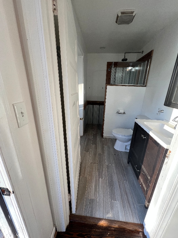 Building Photo - 268 E Green Springs Rd