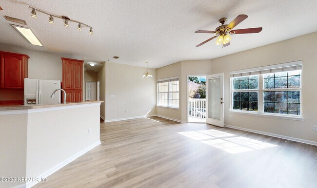 Building Photo - 7214 Deerfoot Cir