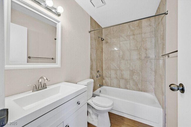 Building Photo - 5064 Jeffreys St