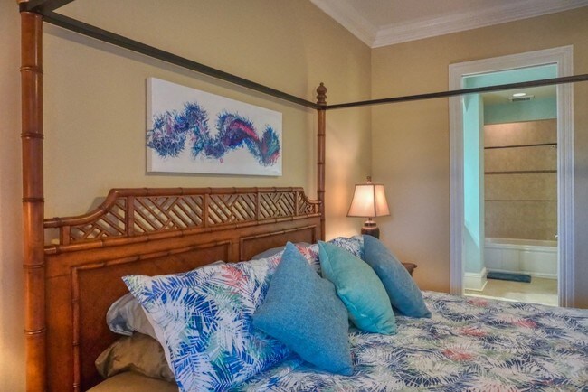 Building Photo - 1363 Oceanview Dr