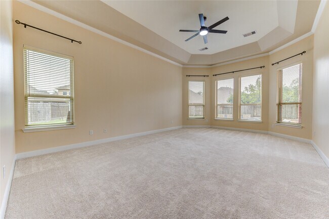 Building Photo - 1335 Altavilla Ln